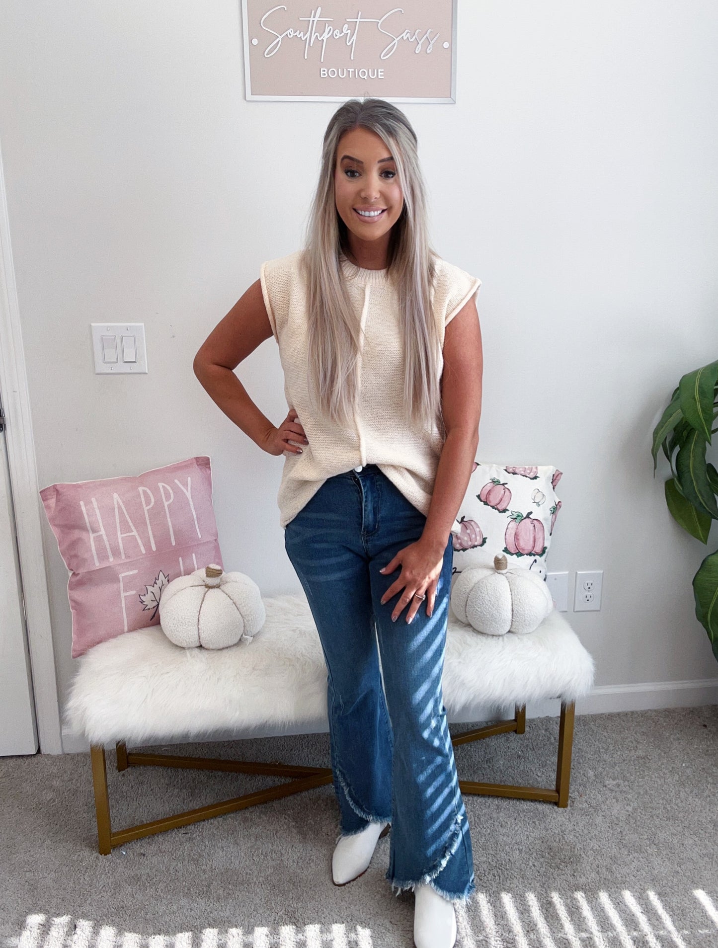 Bootcut Frayed Jeans