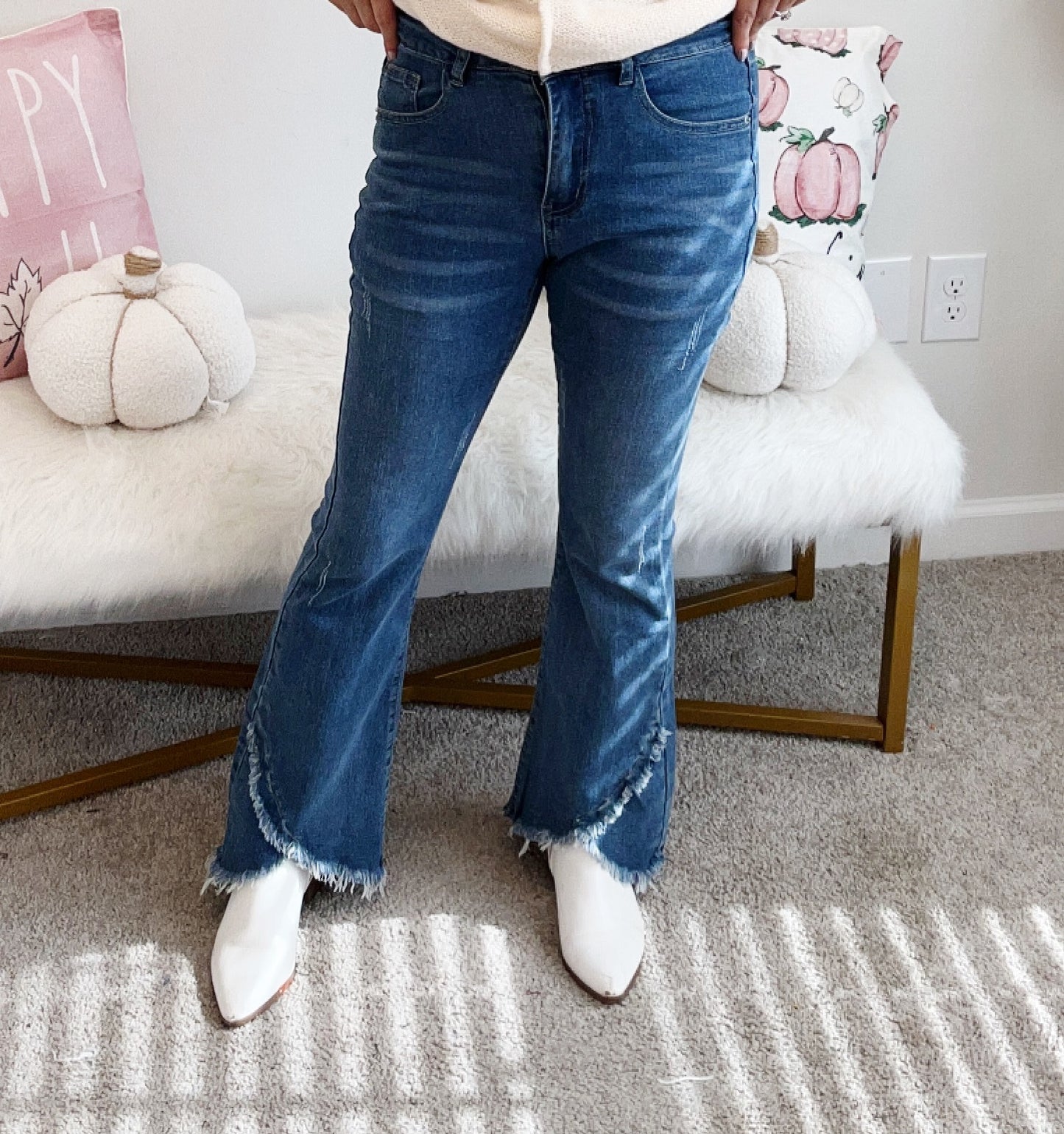 Bootcut Frayed Jeans